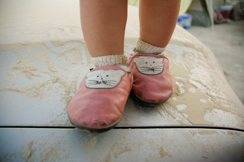 baby feet shoes